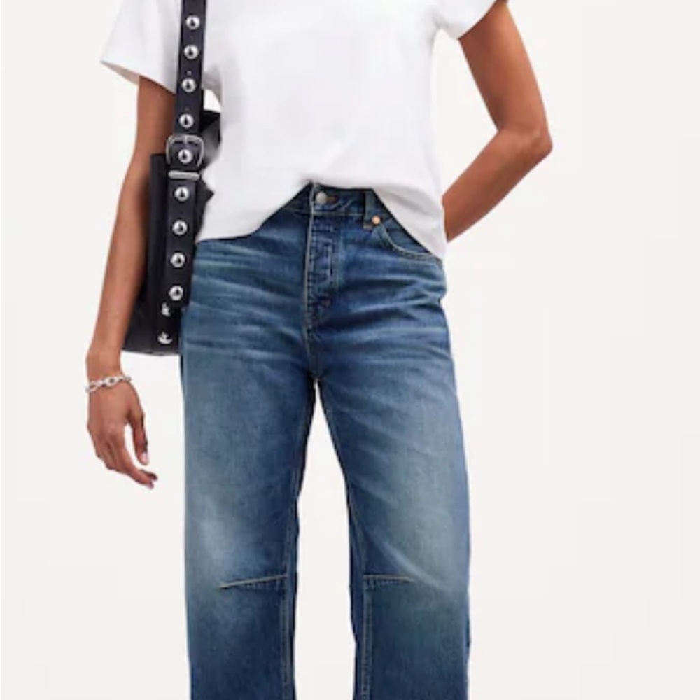 Madewell The Petite Darted Barrel-Leg Jean